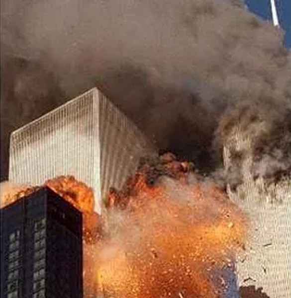 Powerful Photos from September 11-2001